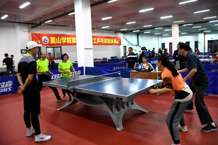 了自己的目 了自己的目